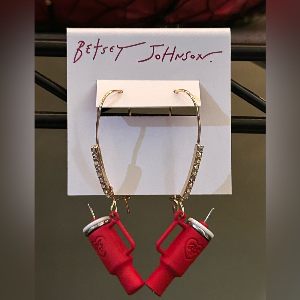 BETSEY JOHNSON Red Tumbler Cup Drop Earrings NWTS